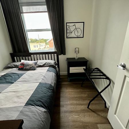 Sutton - Condo Au Coeur Du Village Luaran gambar