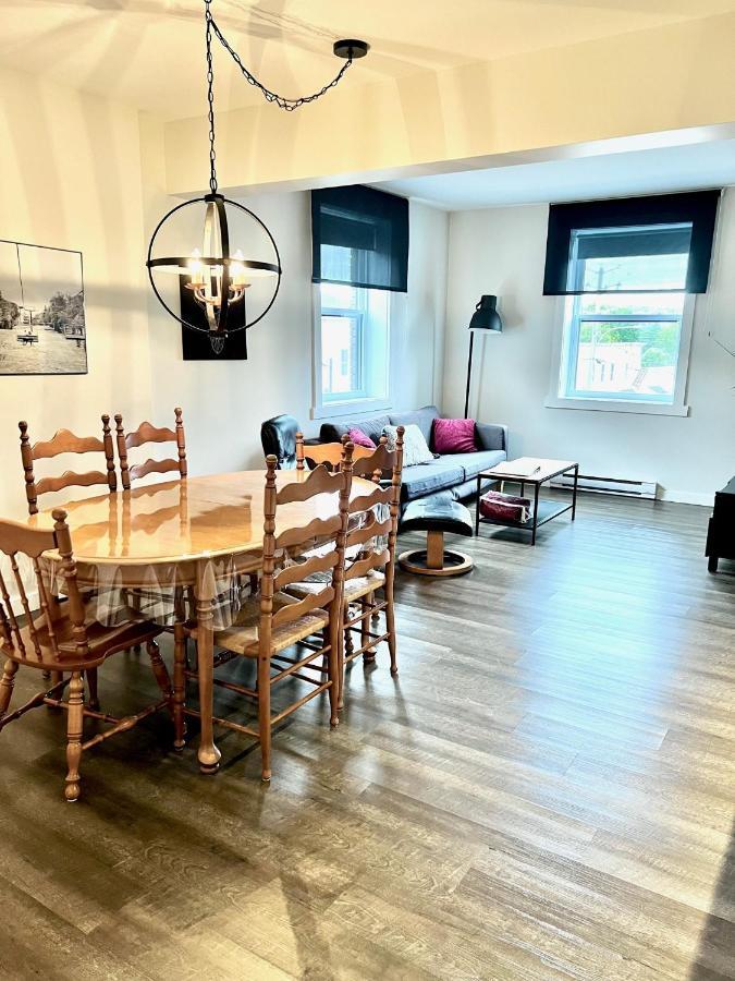 Sutton - Condo Au Coeur Du Village Luaran gambar