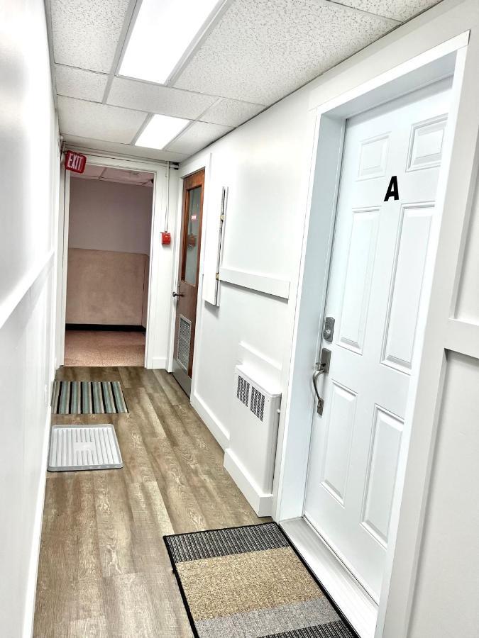 Sutton - Condo Au Coeur Du Village Luaran gambar
