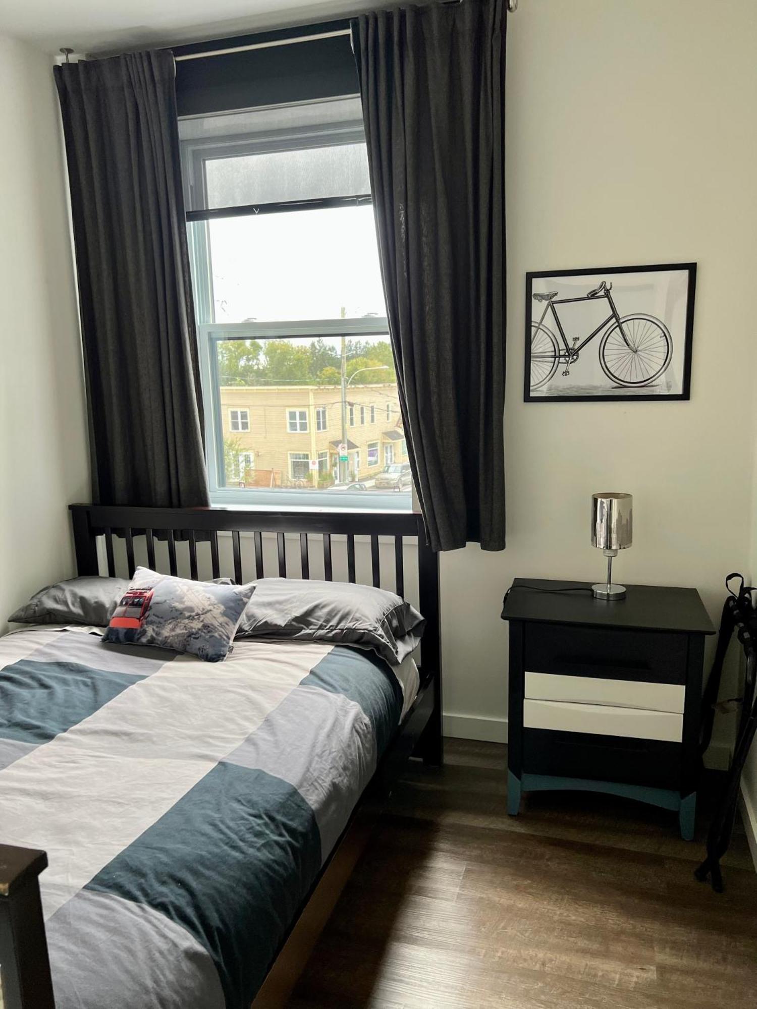 Sutton - Condo Au Coeur Du Village Luaran gambar