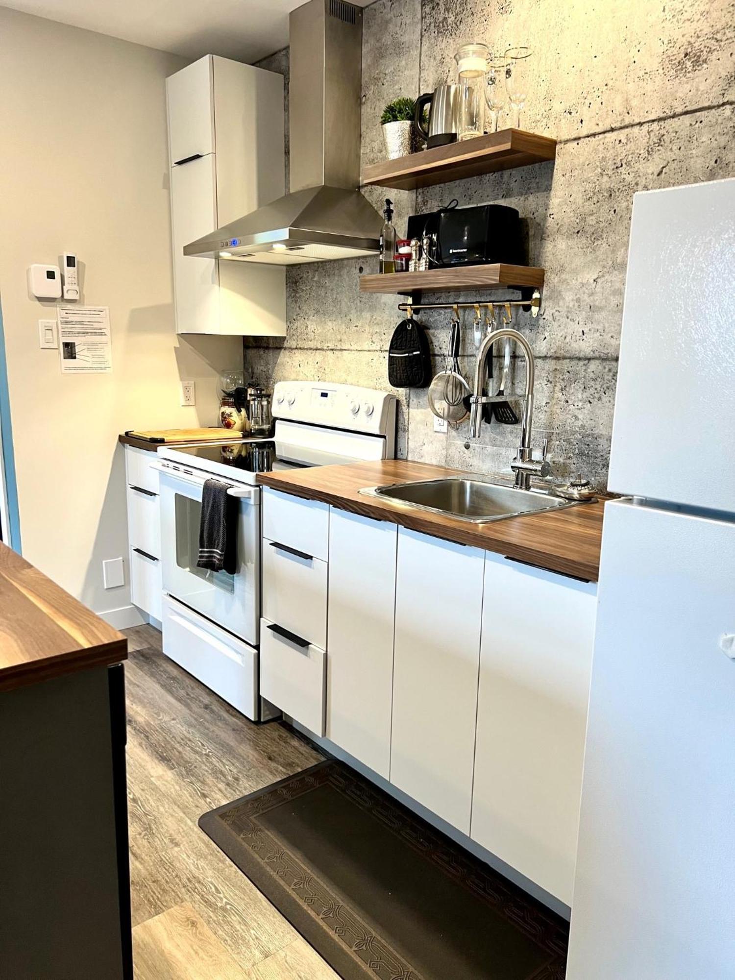 Sutton - Condo Au Coeur Du Village Luaran gambar